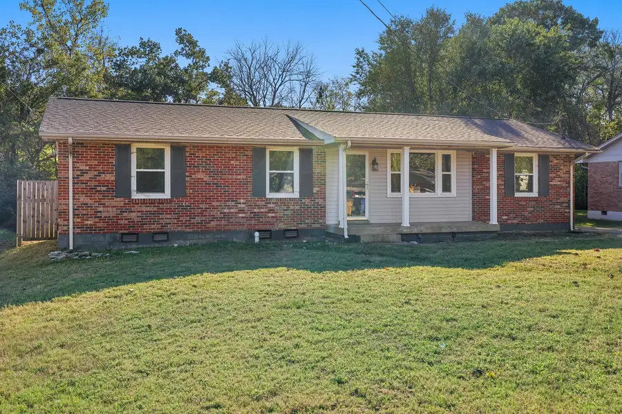 445 Janette Ave, Goodlettsville, TN 37072 - #2