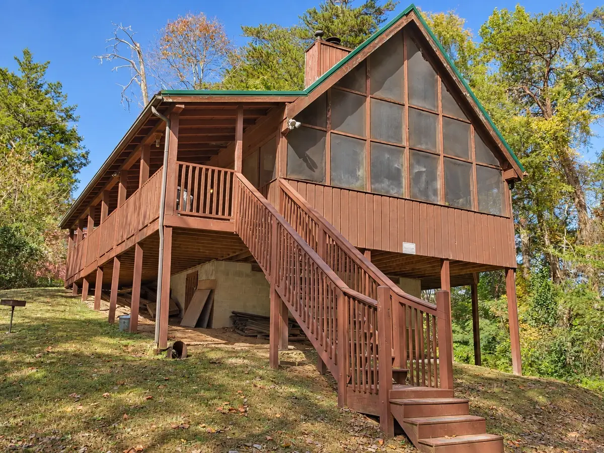 1502 Ridgecrest Dr, Sevierville, TN 37876 - #1