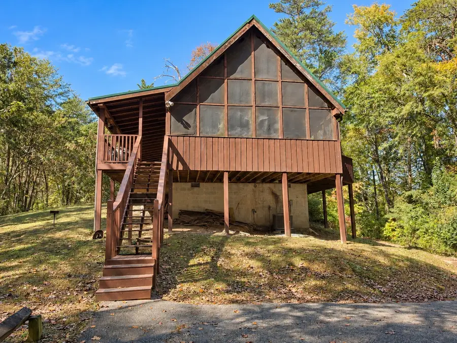 1502 Ridgecrest Dr, Sevierville, TN 37876 - #2