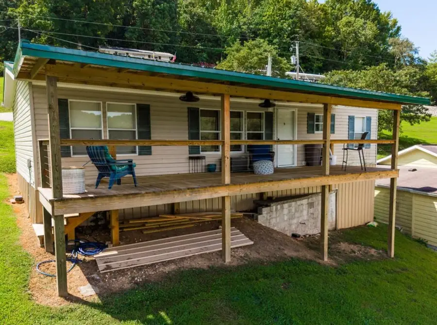 1025 Austin Lake Rd, Baxter, TN 38544 - #2