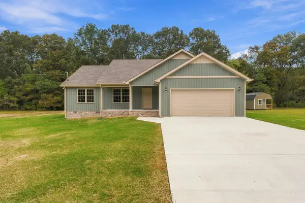 88 Sunset Falls Rd, Tullahoma, TN 37388