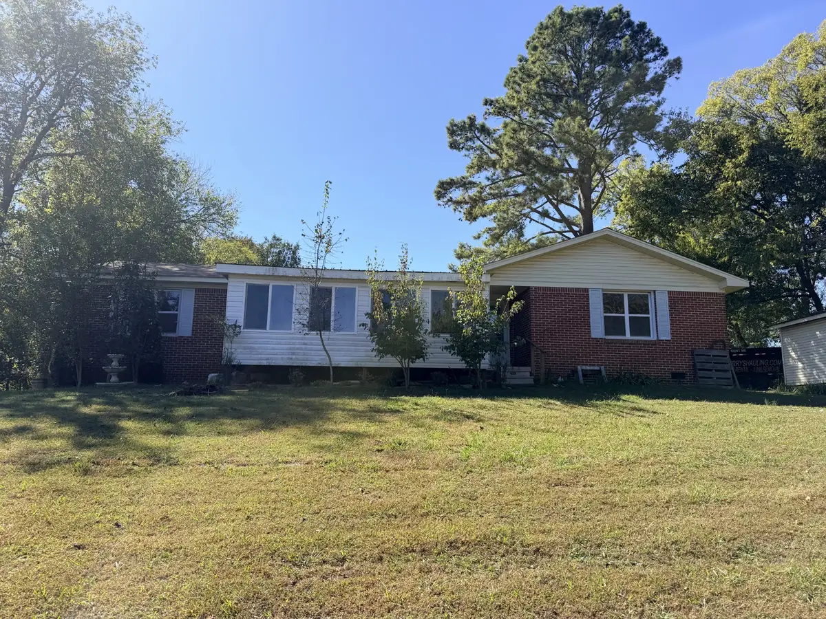 205 Sells St, Winchester, TN 37398 - #1