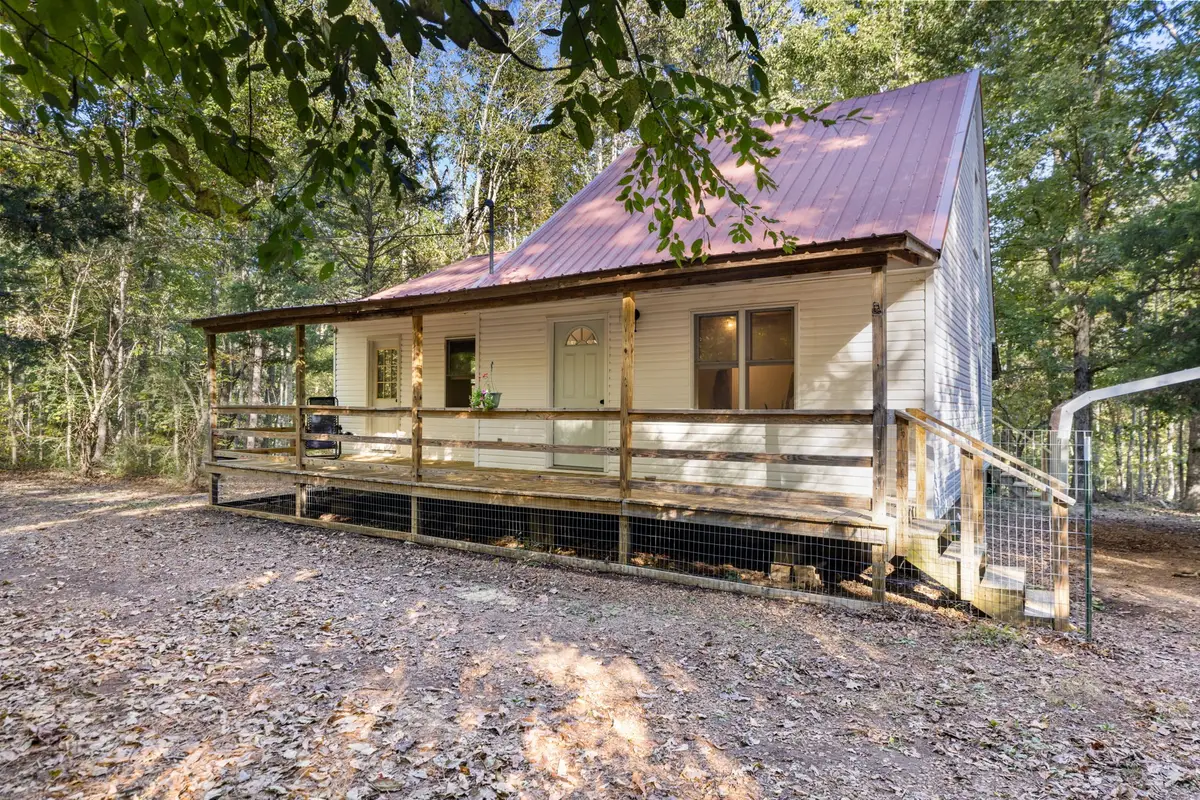 1757 Airport Ridge Rd, Linden, TN 37096 - #1
