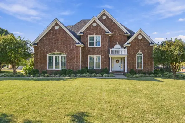 412 Treemont Dr, Clarksville, TN 37043