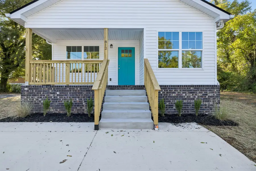 812 Woodside St, Columbia, TN 38401 - #2