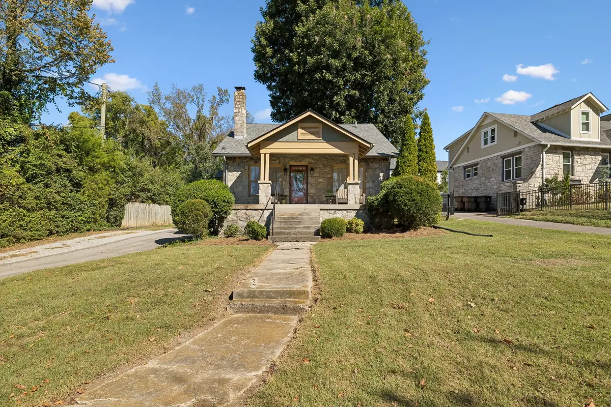 2520 Sharondale Dr, Nashville, TN 37215 - #1