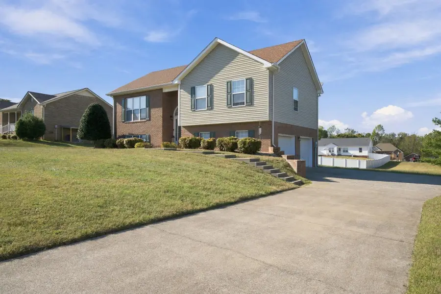 384 Dixie Ln, Pleasant View, TN 37146 - #2