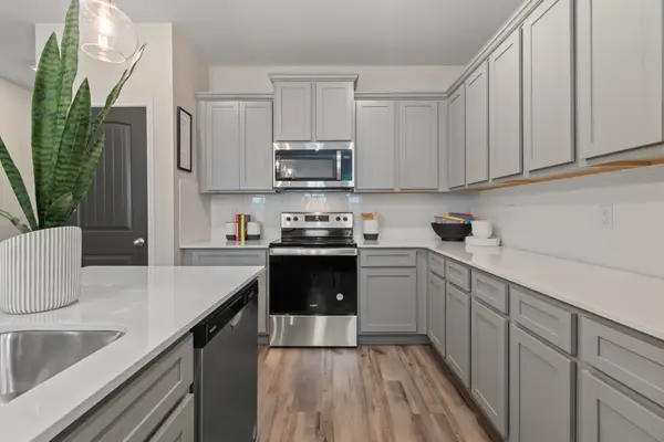 2582 Mcclure Boulevard, Columbia, TN 38401