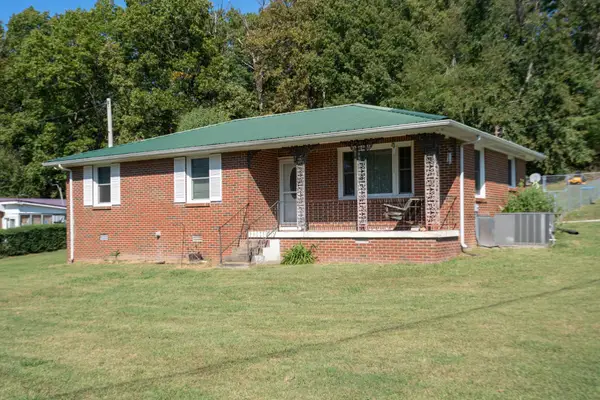 8036 Spot Light Rd, Lyles, TN 37098