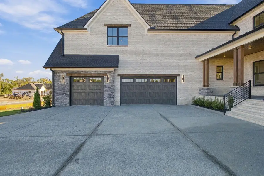 424 Bell Lake Rd, Gallatin, TN 37066 - #3