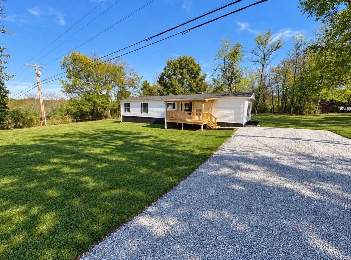 215 Flat Rock Rd, Lebanon, TN 37090 - #1