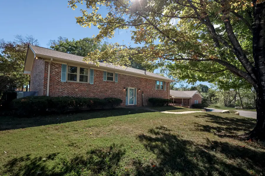 1570 Railroad Ave, Shelbyville, TN 37160 - #2
