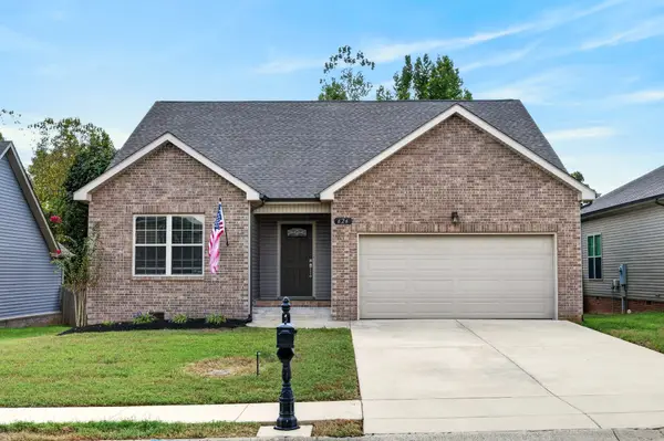 626 Snowshoe Ln, Clarksville, TN 37040