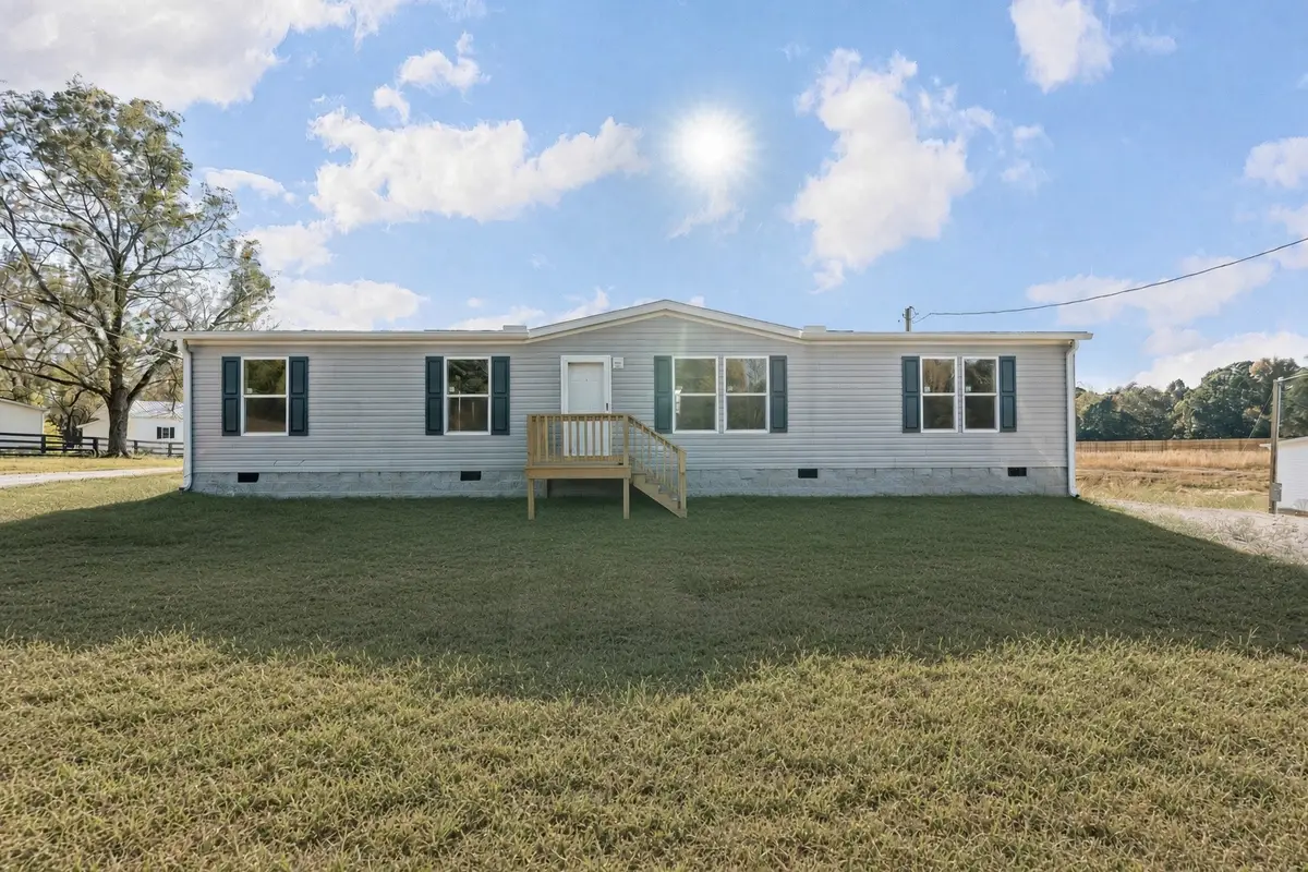 393 Busby Rd, Loretto, TN 38469 - #1