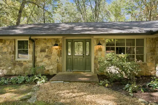 885 Lake Odonnell Rd, Sewanee, TN 37375