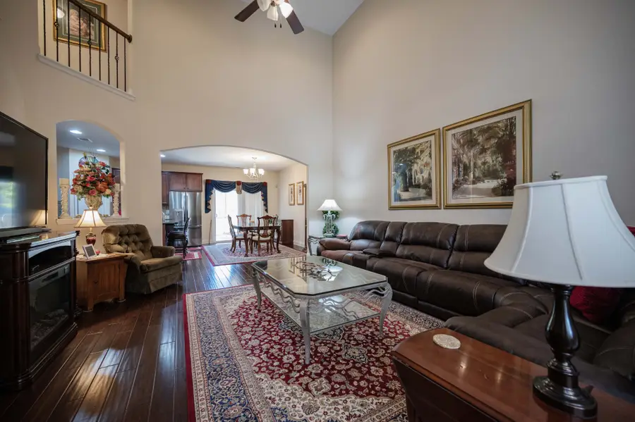 504 Cloverhill Ln, Lebanon, TN 37090 - #2