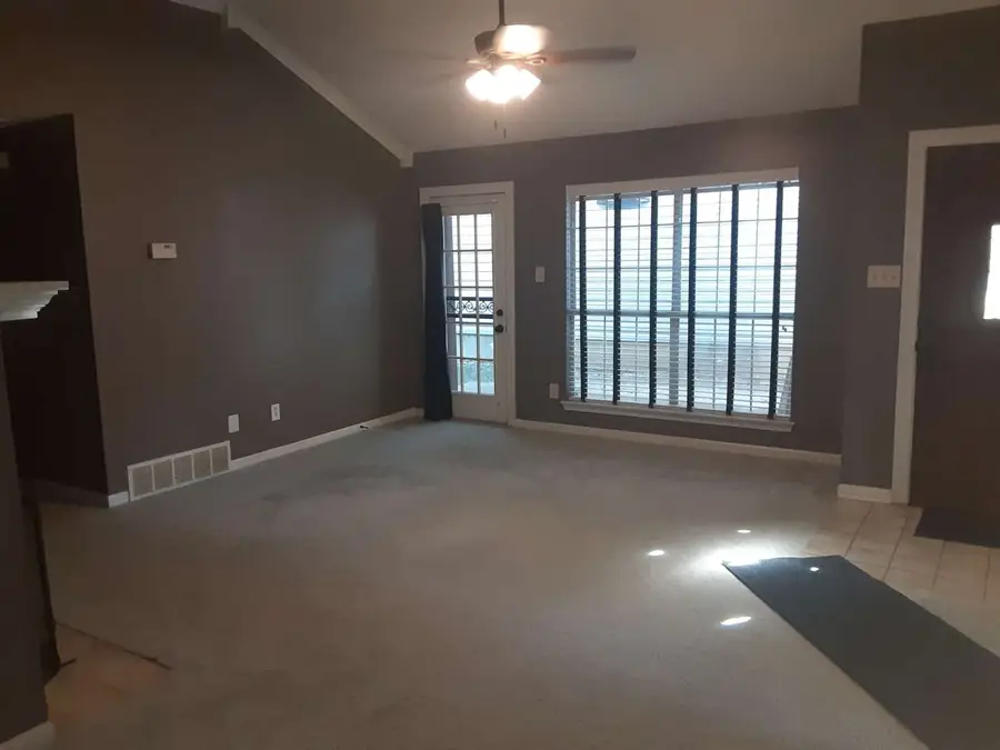 5558 Pine Oak Ln, Memphis, TN 38135 - #3