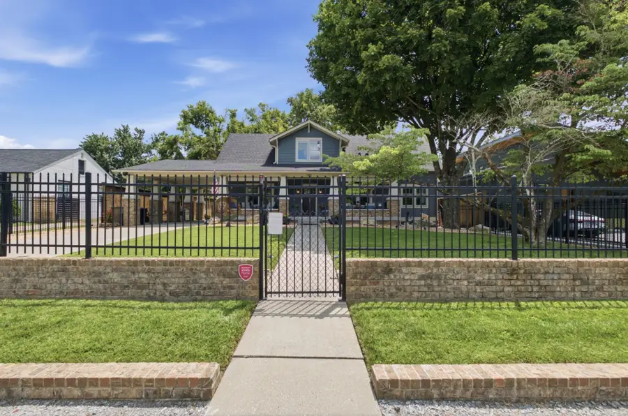 702 Skyview Dr, Nashville, TN 37206 - #3