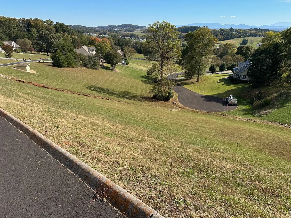 3349 Bentwood Dr, Kodak, TN 37764 - #1