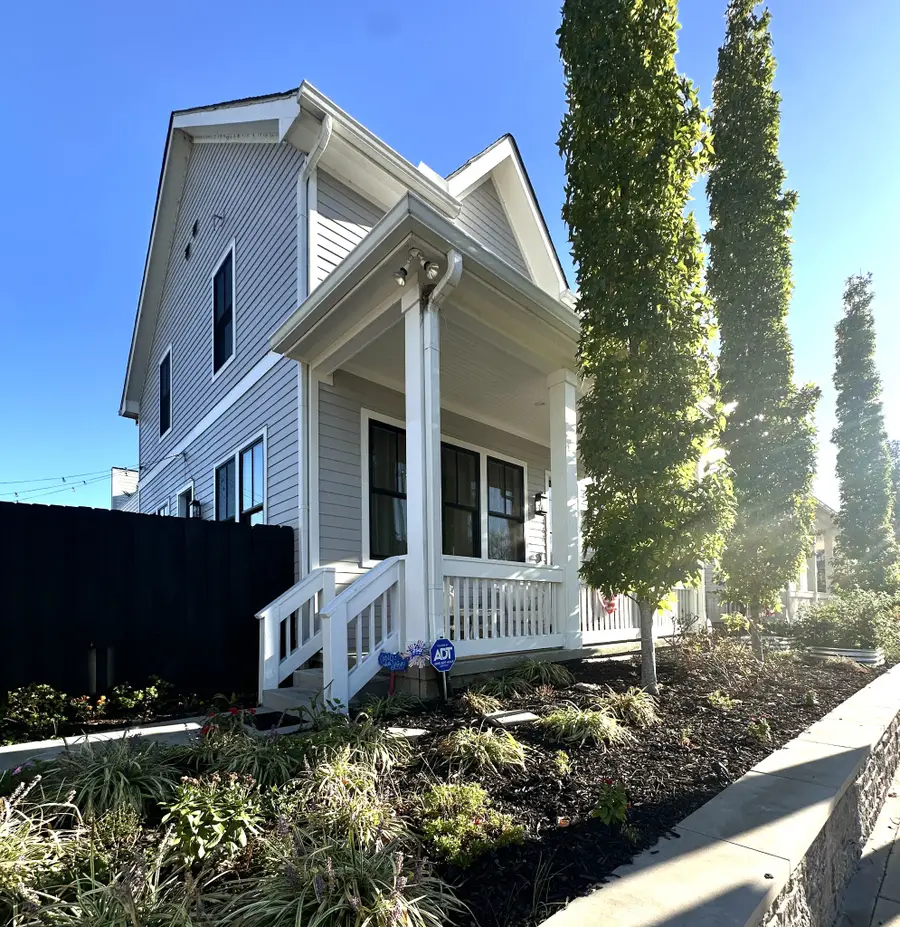 407 Coffee St, Nashville, TN 37208 - #3