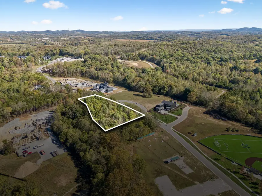 9232 Troubadour Dr, College Grove, TN 37046 - #3