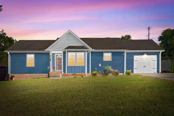 423 Kelsey Dr, Clarksville, TN 37042