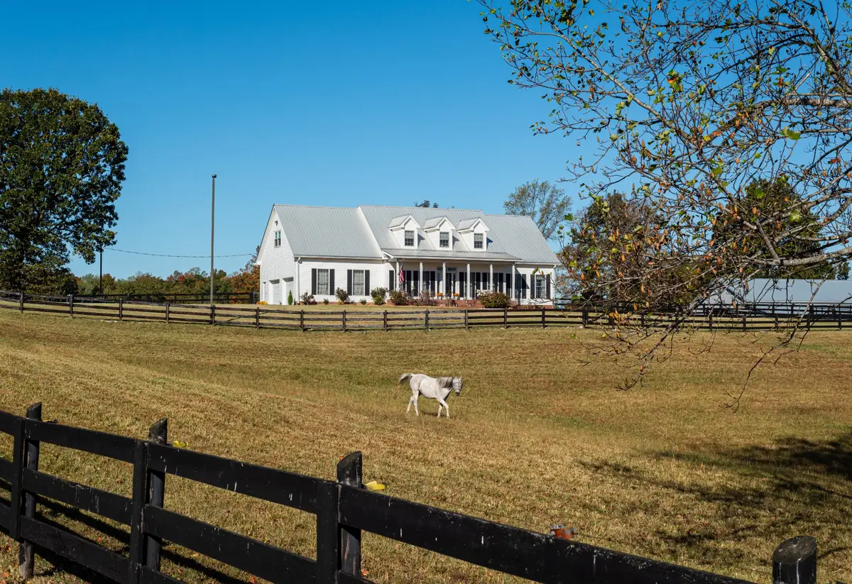 885 Southerland Rd, Dickson, TN 37055 - #1