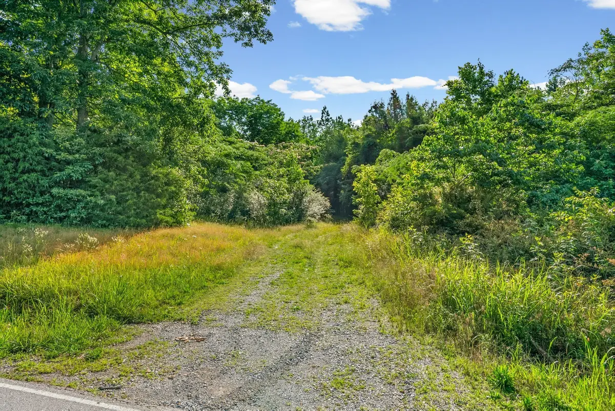 1010 Saddle Tree Rd, Ashland City, TN 37015 - #1