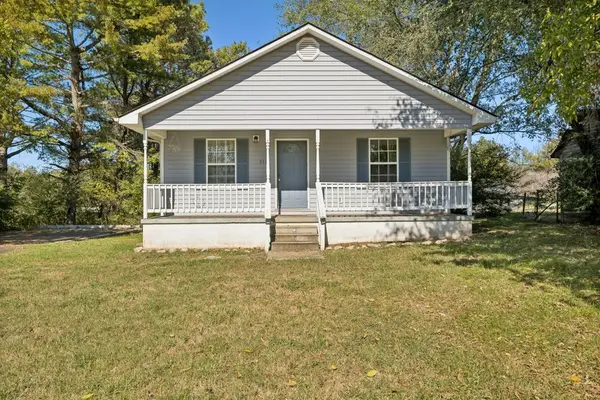 318 W Everett St, Sparta, TN 38583
