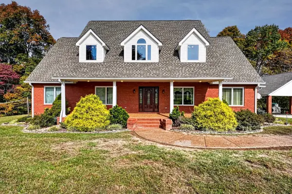 215 Landmark Ln, Hilham, TN 38568