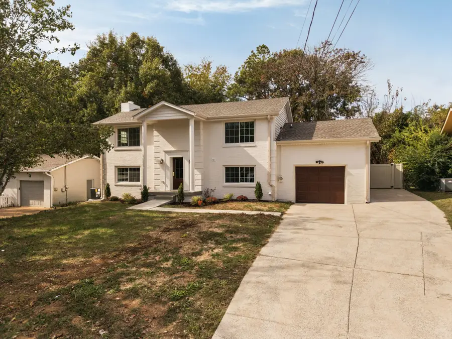 3213 Cynthia Ln, Nashville, TN 37207 - #2