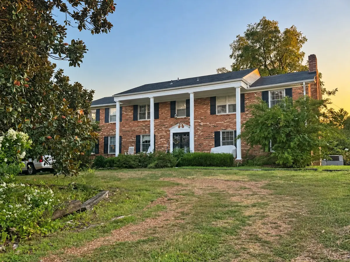 304 Highland Heights Dr, Goodlettsville, TN 37072 - #1