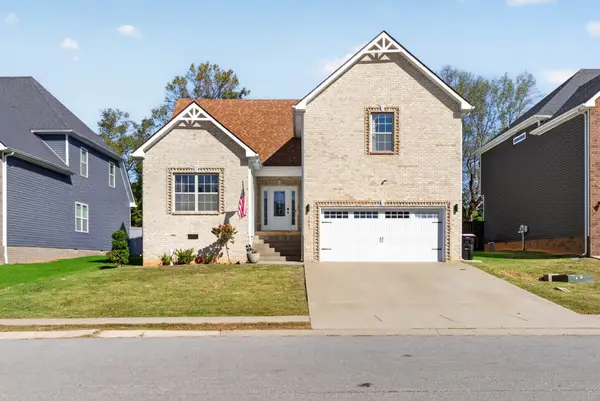 1557 Ellie Piper Cir, Clarksville, TN 37043