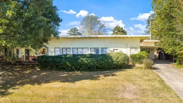 604 4th Ave, Fayetteville, TN 37334
