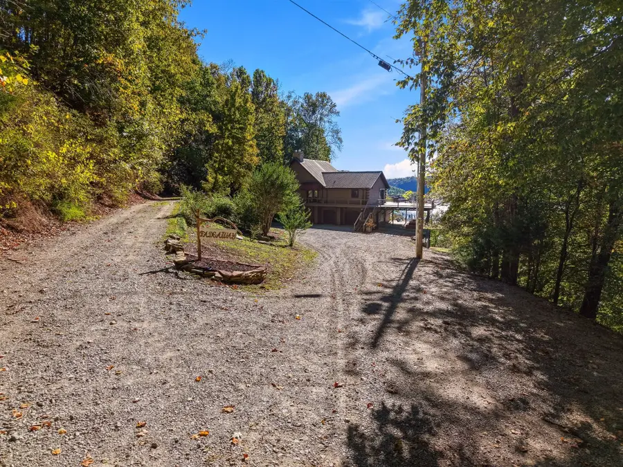 524 Sunny Point Rd, Baxter, TN 38544 - #3