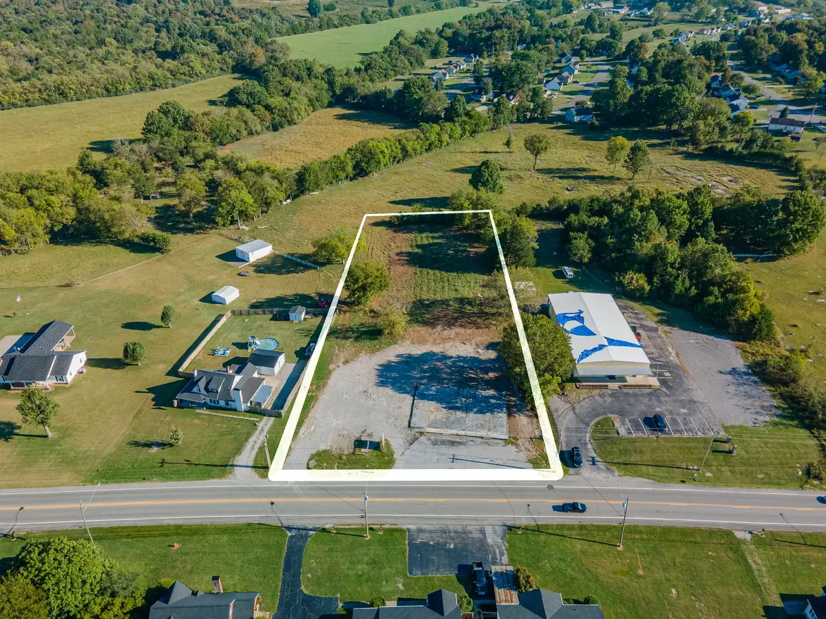 1693 Nashville Hwy, Lewisburg, TN 37091 - #1