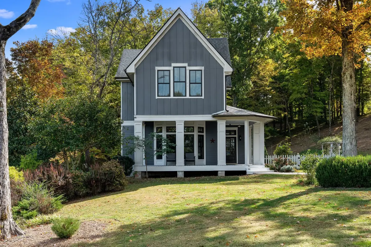5240 Jenkins Rd, Santa Fe, TN 38482 - #1