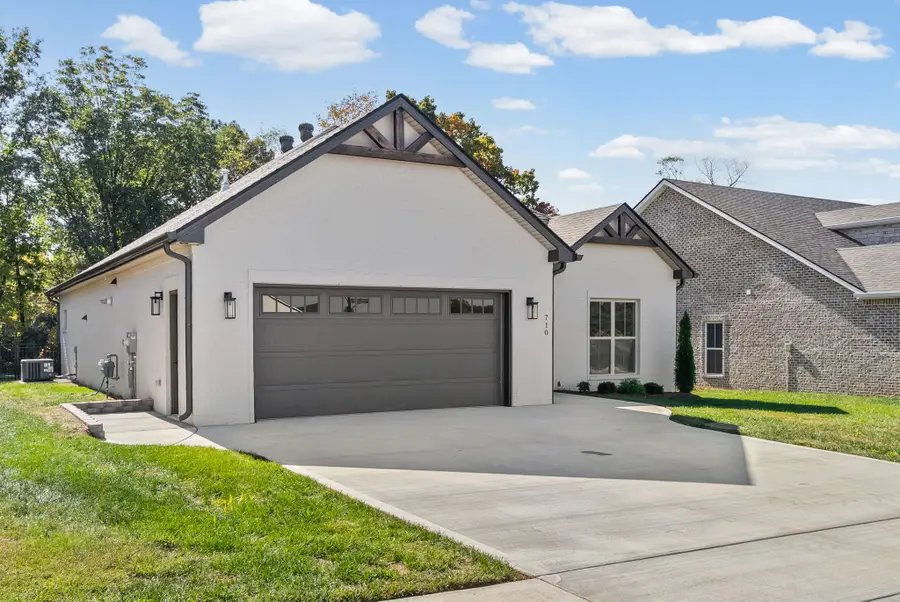 710 Southern Pine Trl, Clarksville, TN 37043 - #3
