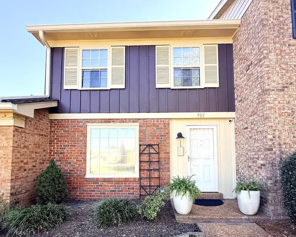 982 Todd Preis Dr, Nashville, TN 37221