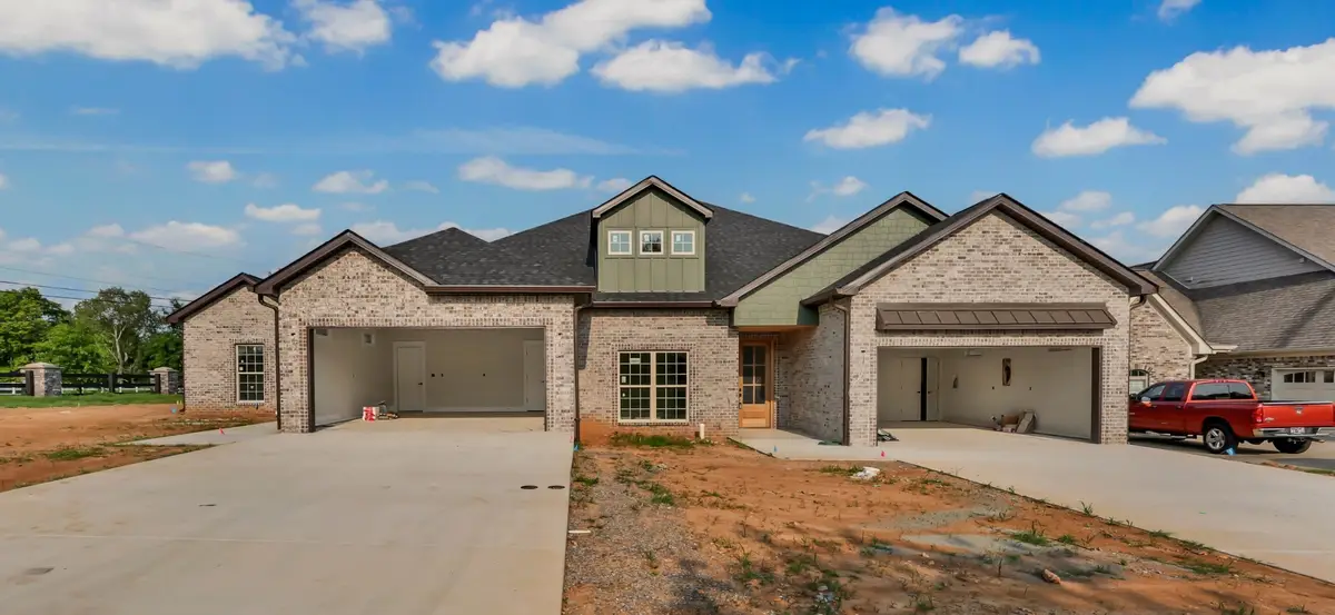1101 Veridian Dr, Clarksville, TN 37043 - #1