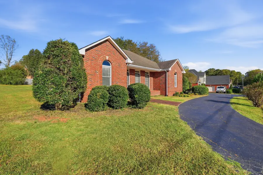 728 W Main St, McMinnville, TN 37110 - #3