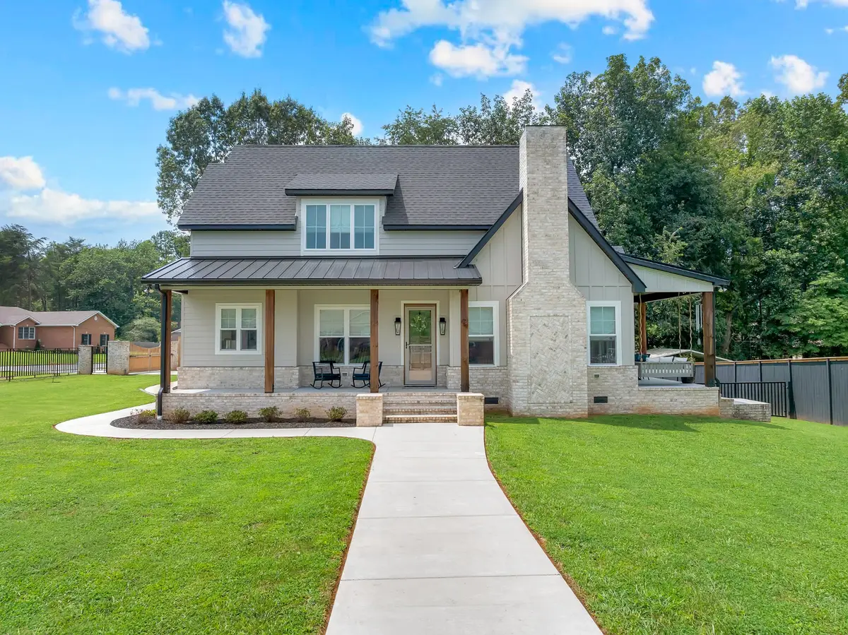 105 Maple Dr, Winchester, TN 37398 - #1