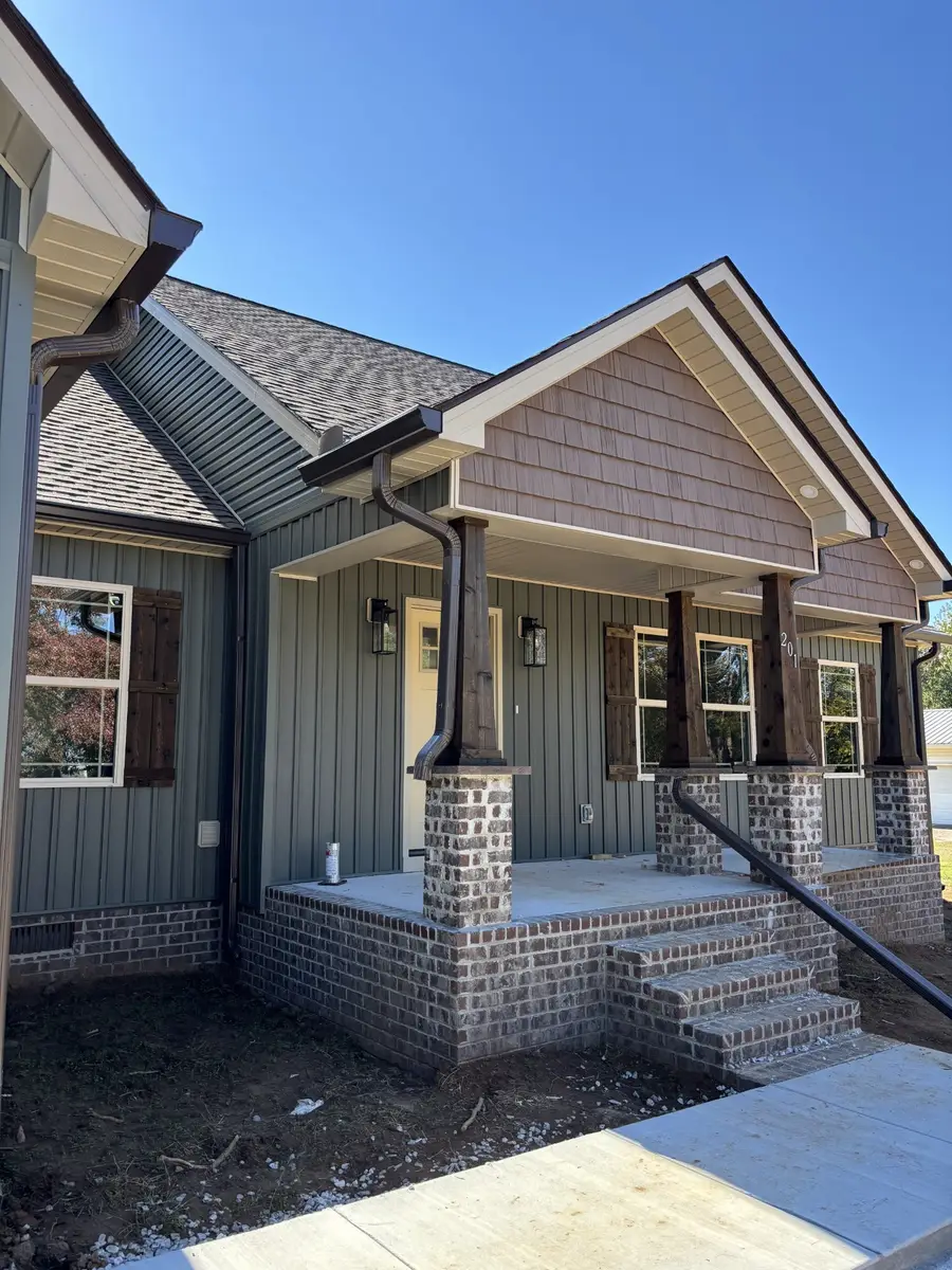 201 Hill St, Estill Springs, TN 37330 - #3