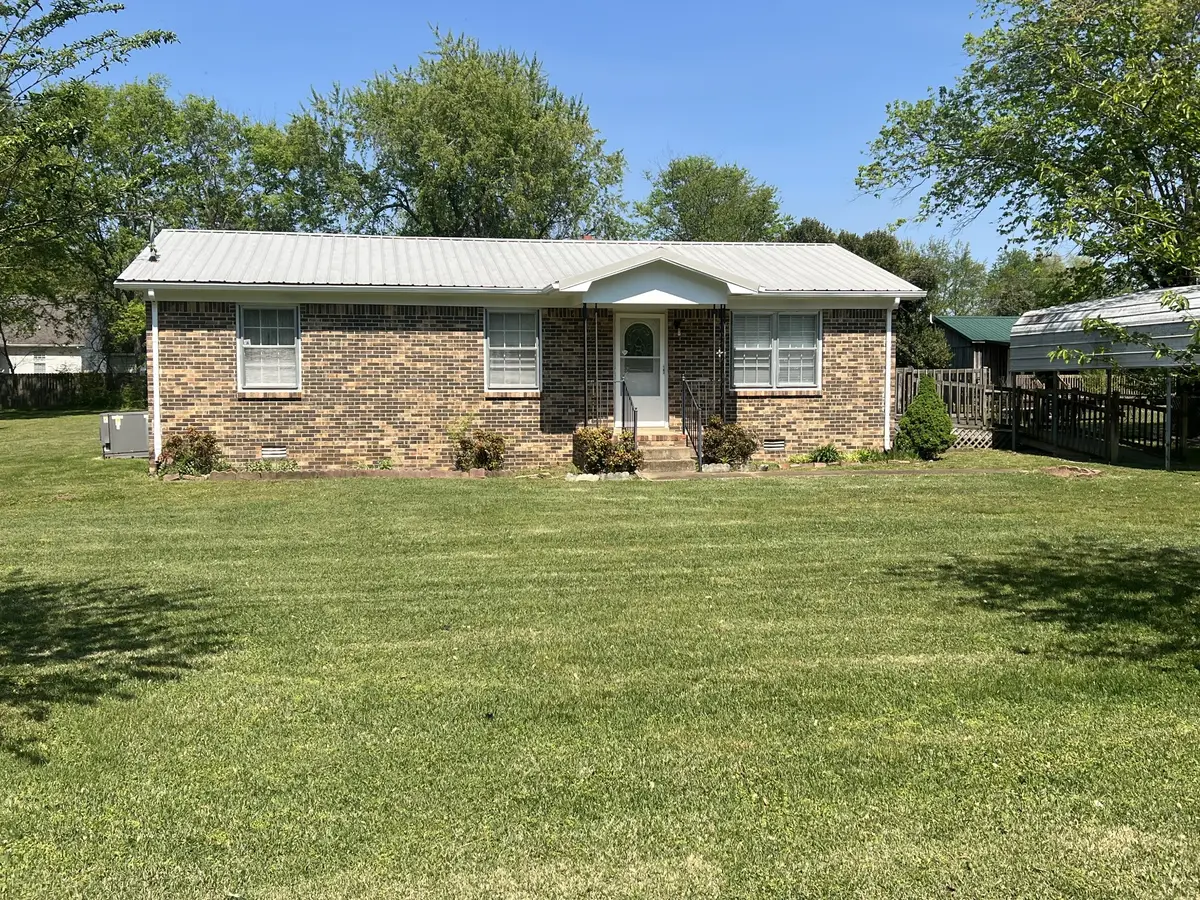 220 Apache Cir, Pulaski, TN 38478 - #1