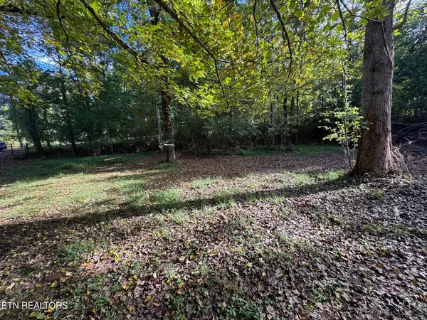 100 County Road 671, Athens, TN 37303