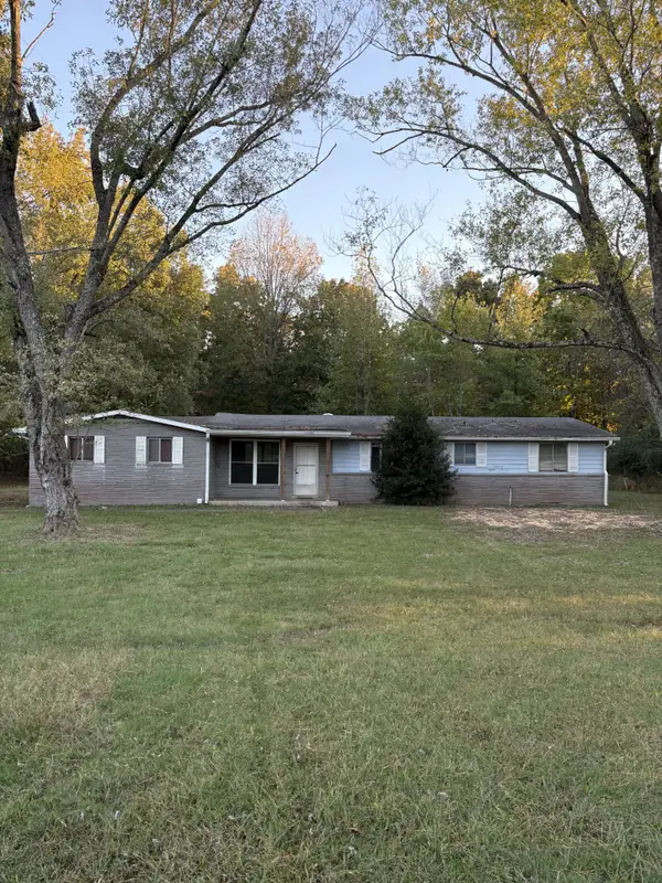 3489 Lake Rd, Woodlawn, TN 37191