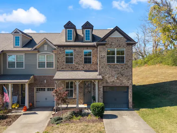 1511 Channing Dr, Thompsons Station, TN 37179