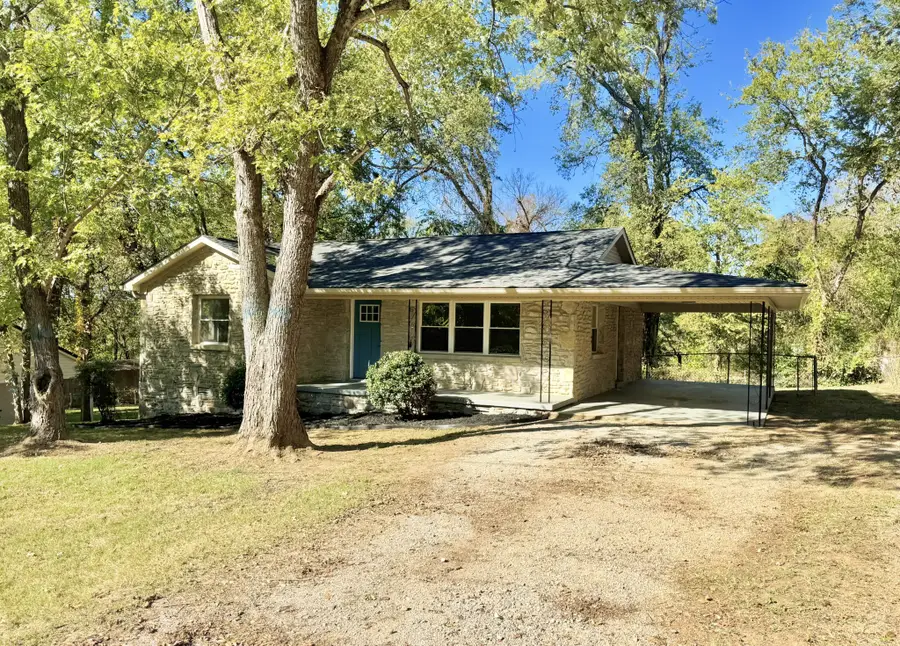 1203 Swanson Blvd, Fayetteville, TN 37334 - #2