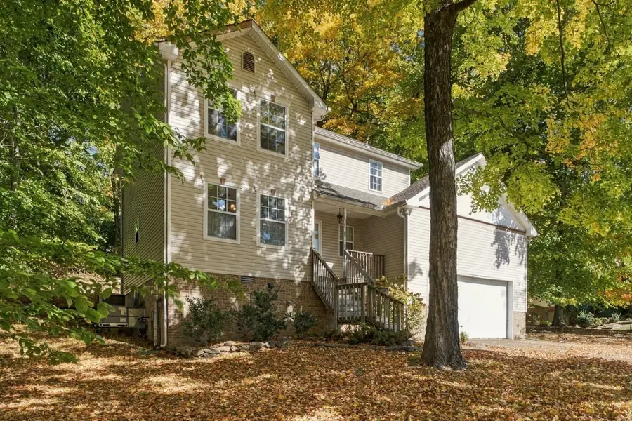 1009 Hunters Ln, Springfield, TN 37172 - #2
