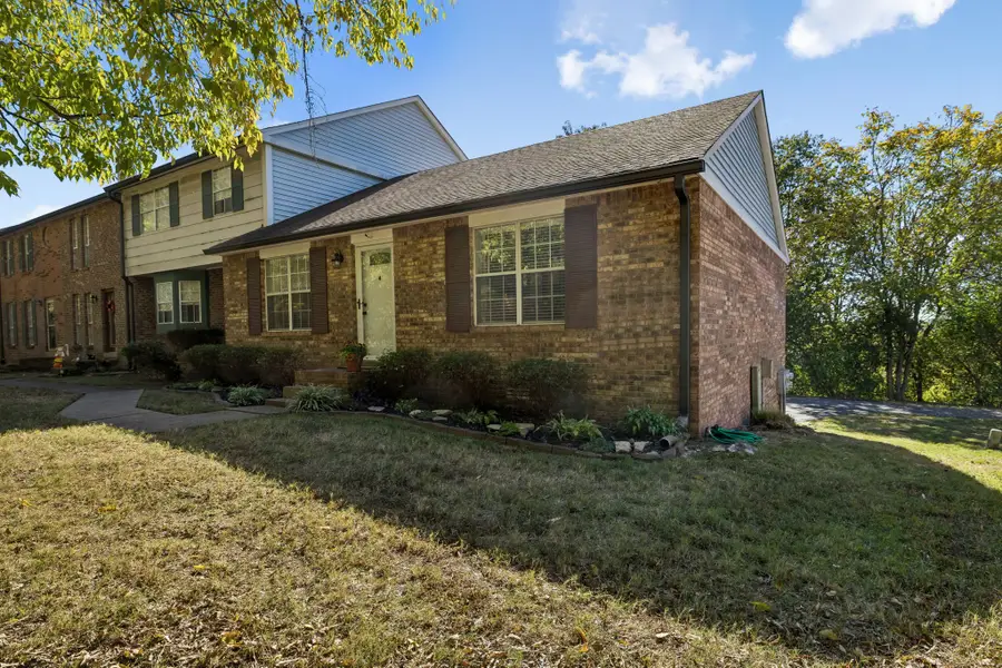 375 Huntington Ridge Dr, Nashville, TN 37211 - #2